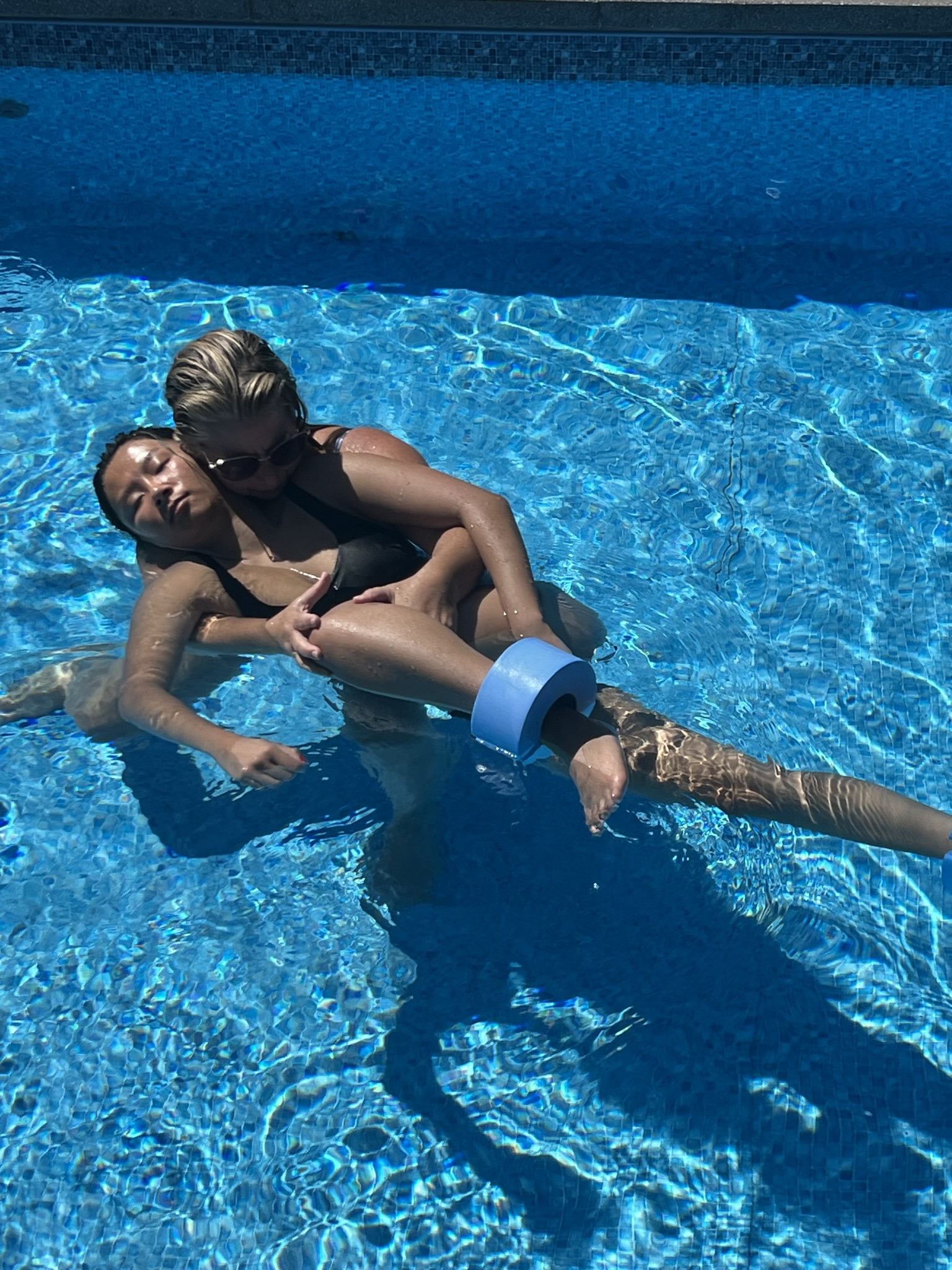 Person receiving aquatic osteopathy